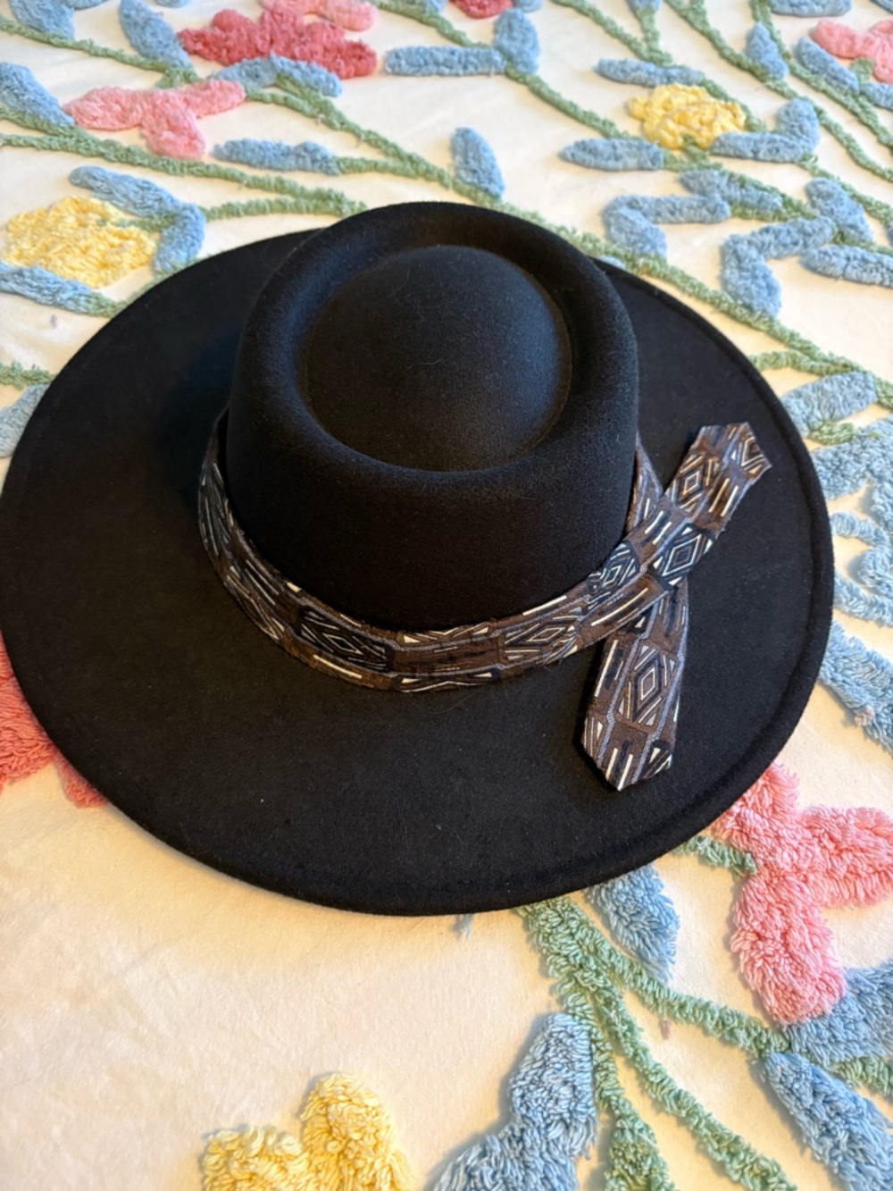 Wonderly wide brim fedora. One size - black
